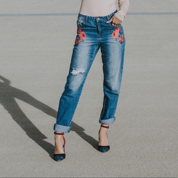 Boohoo Pants - Boohoo Flower patch boyfriend jeans